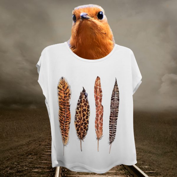 Camiseta de diseño. Feathers.